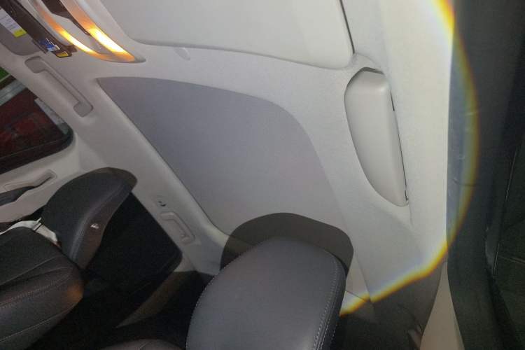 Used Volvo XC60 2015 T5 Smart Upgrade Model Headliner