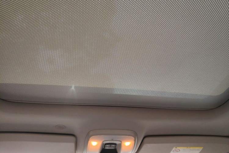 Used Volvo XC60 2015 T5 Smart Upgrade Model Headliner