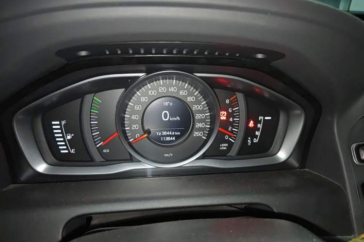 Used Volvo XC60 2015 T5 Smart Upgrade Model Instrument Cluster