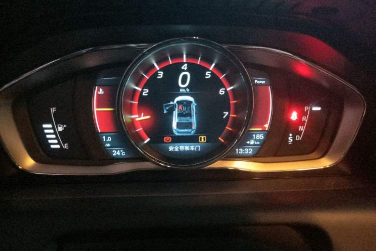 Used Volvo XC60 2015 T5 Smart Upgrade Model Instrument Cluster