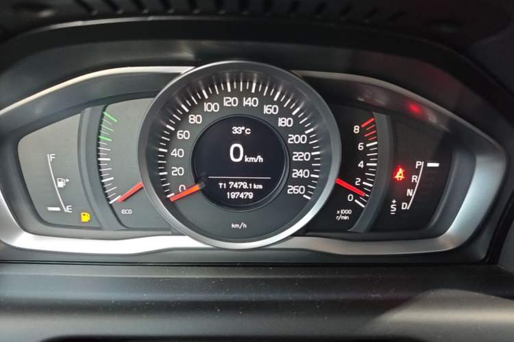 Used Volvo XC60 2015 T5 Smart Upgrade Model Instrument Cluster
