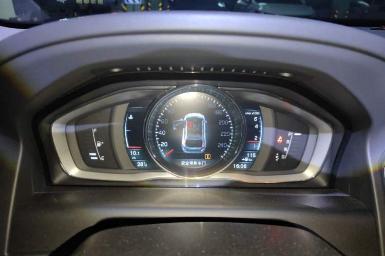 Used Volvo XC60 2015 T6 Zhiyi Edition Instrument Cluster