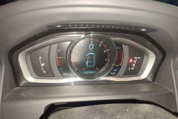 Used Volvo XC60 2015 T5 Smart Upgrade Model Instrument Cluster