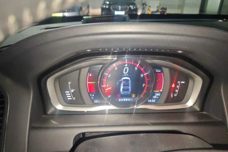 Used Volvo XC60 2015 T6 Zhiyi Edition Instrument Cluster
