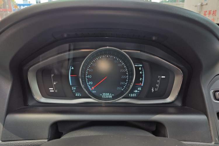 Used Volvo XC60 2015 T6 Zhiyi Edition Instrument Cluster