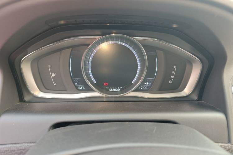 Used Volvo XC60 2015 T5 Zhiya Edition Instrument Cluster