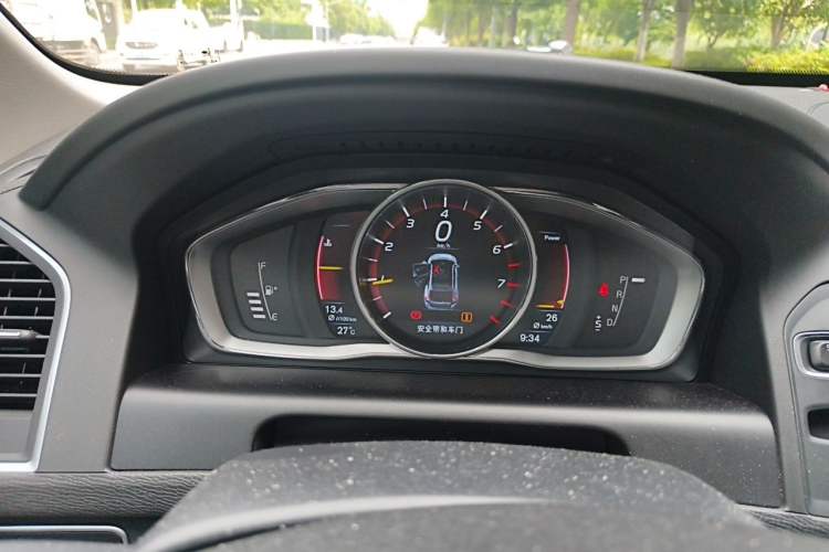 Used Volvo XC60 2015 T5 Smart Upgrade Model Instrument Cluster