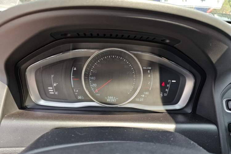 Used Volvo XC60 2015 T5 AWD Smart Drive Edition Instrument Cluster