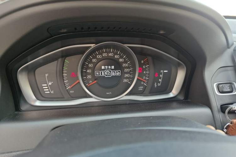 Used Volvo XC60 2015 T5 Smart Upgrade Model Instrument Cluster