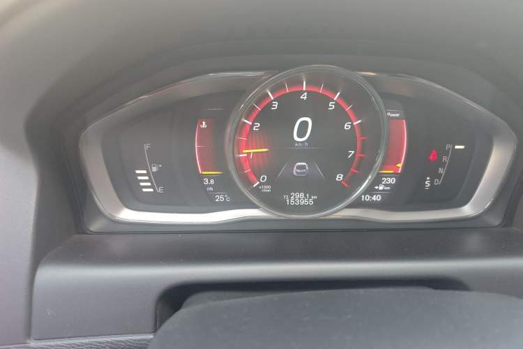 Used Volvo XC60 2015 T5 AWD Zhiyuan Edition Instrument Cluster