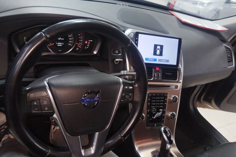 Used Volvo XC60 2015 T5 Smart Upgrade Model Interior 2