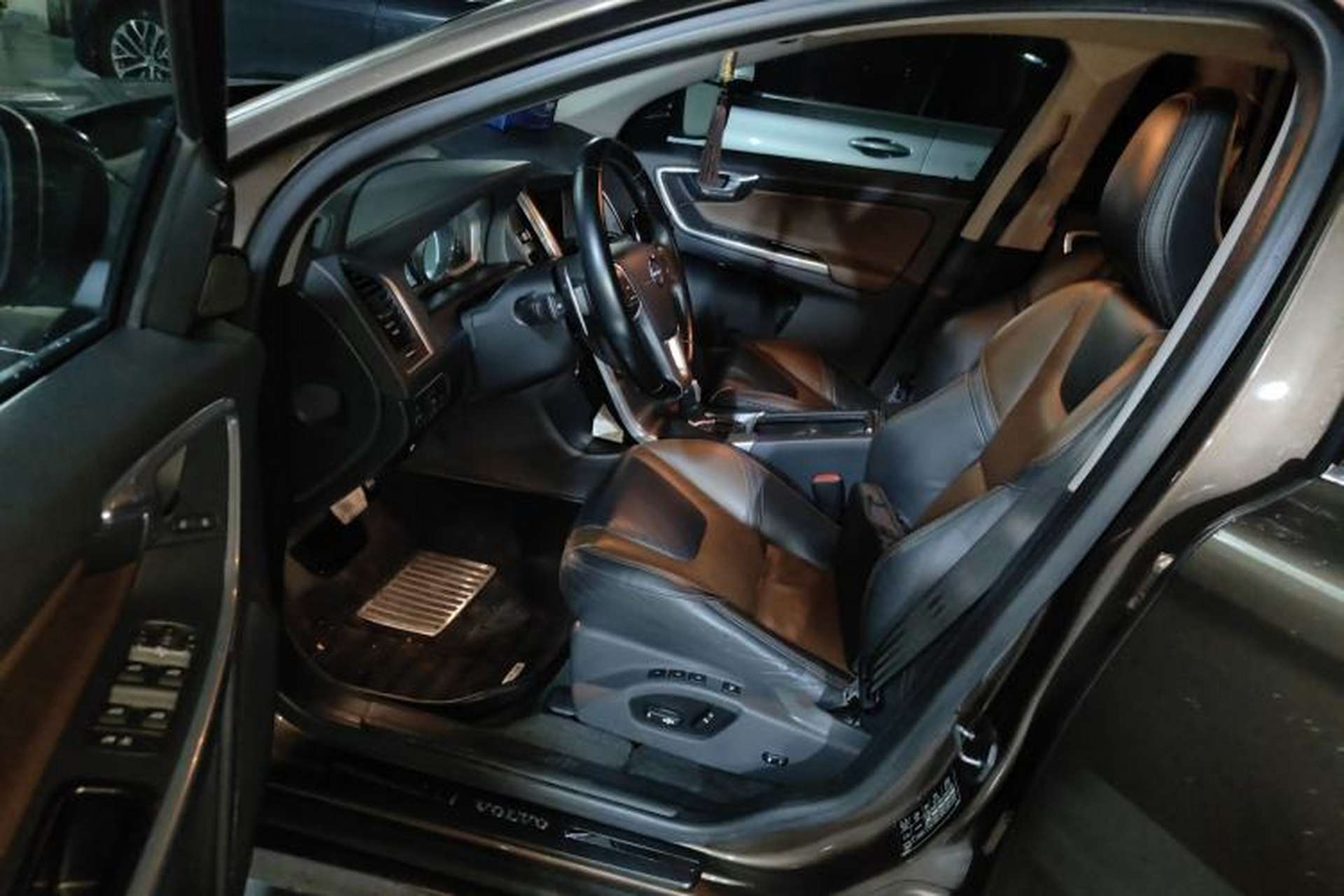 Used Volvo XC60 2015 T6 Zhiya Edition Interior 3