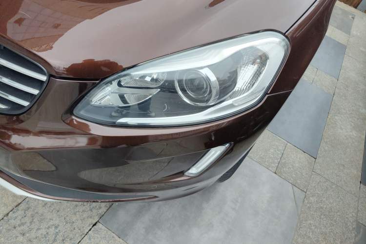 Used Volvo XC60 2015 T5 Zhiyi Edition Left Front Headlight