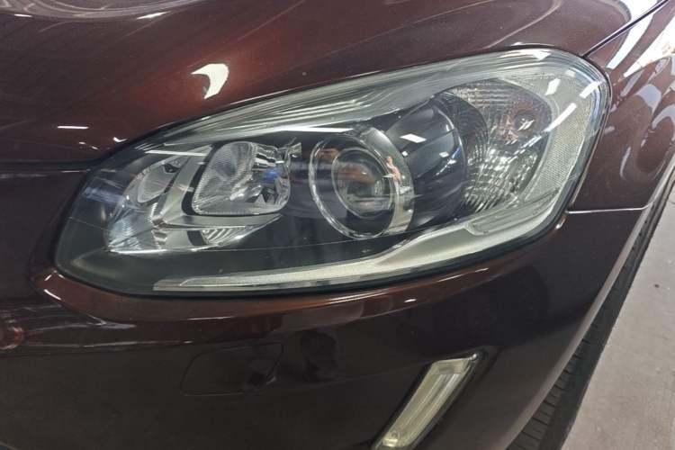 Used Volvo XC60 2015 T5 Smart Upgrade Model Left Front Headlight