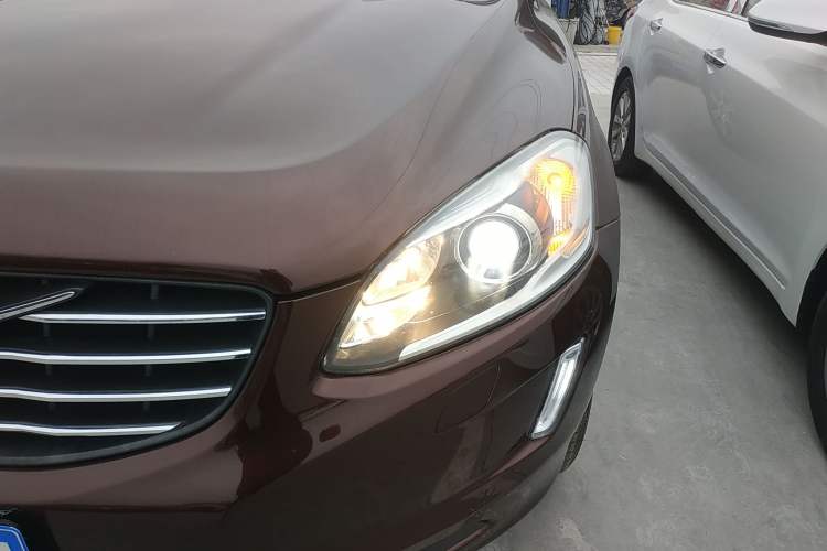 Used Volvo XC60 2015 T5 Zhiyi Edition Left Front Headlight