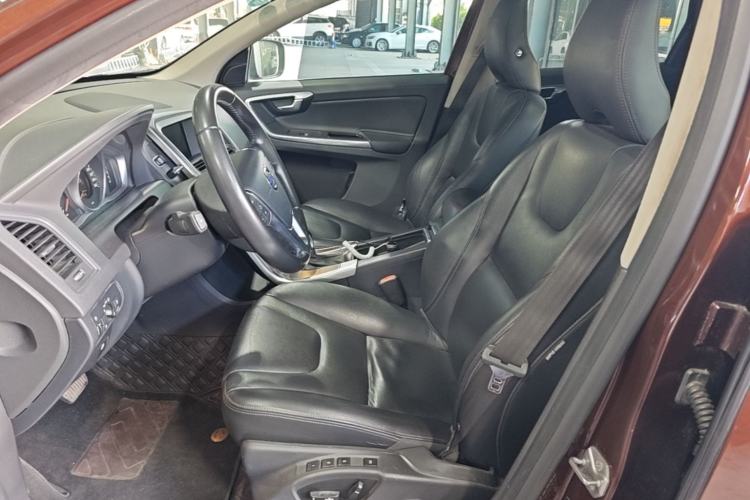 Used Volvo XC60 2015 T5 Smart Upgrade Model Left Front Seat