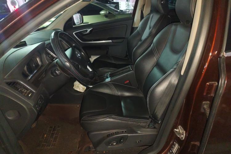 Used Volvo XC60 2015 T5 Smart Upgrade Model Left Front Seat