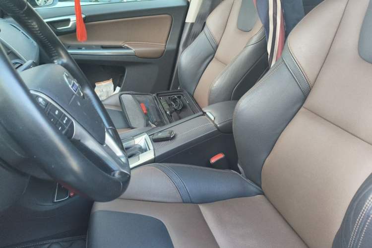 Used Volvo XC60 2015 T5 AWD Zhiyuan Edition Left Front Seat
