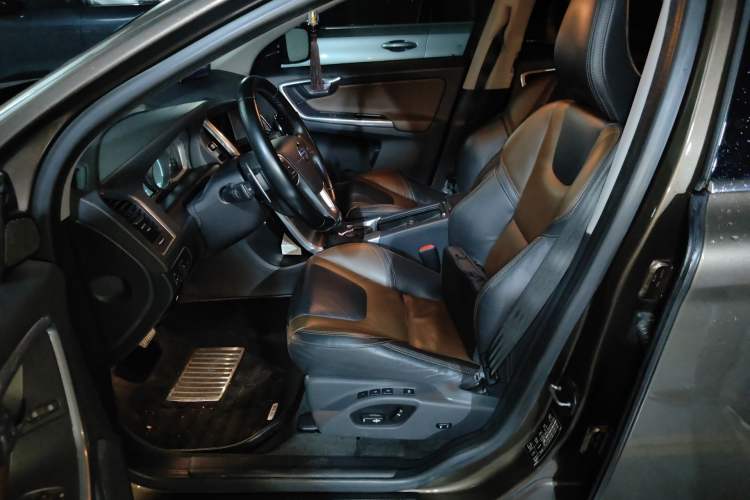 Used Volvo XC60 2015 T6 Zhiya Edition Left Front Seat