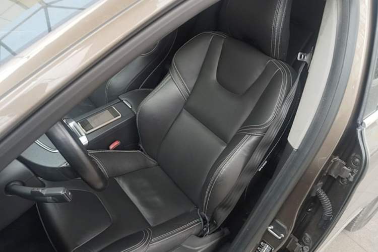 Used Volvo XC60 2015 T5 AWD Zhiyuan Edition Left Front Seat