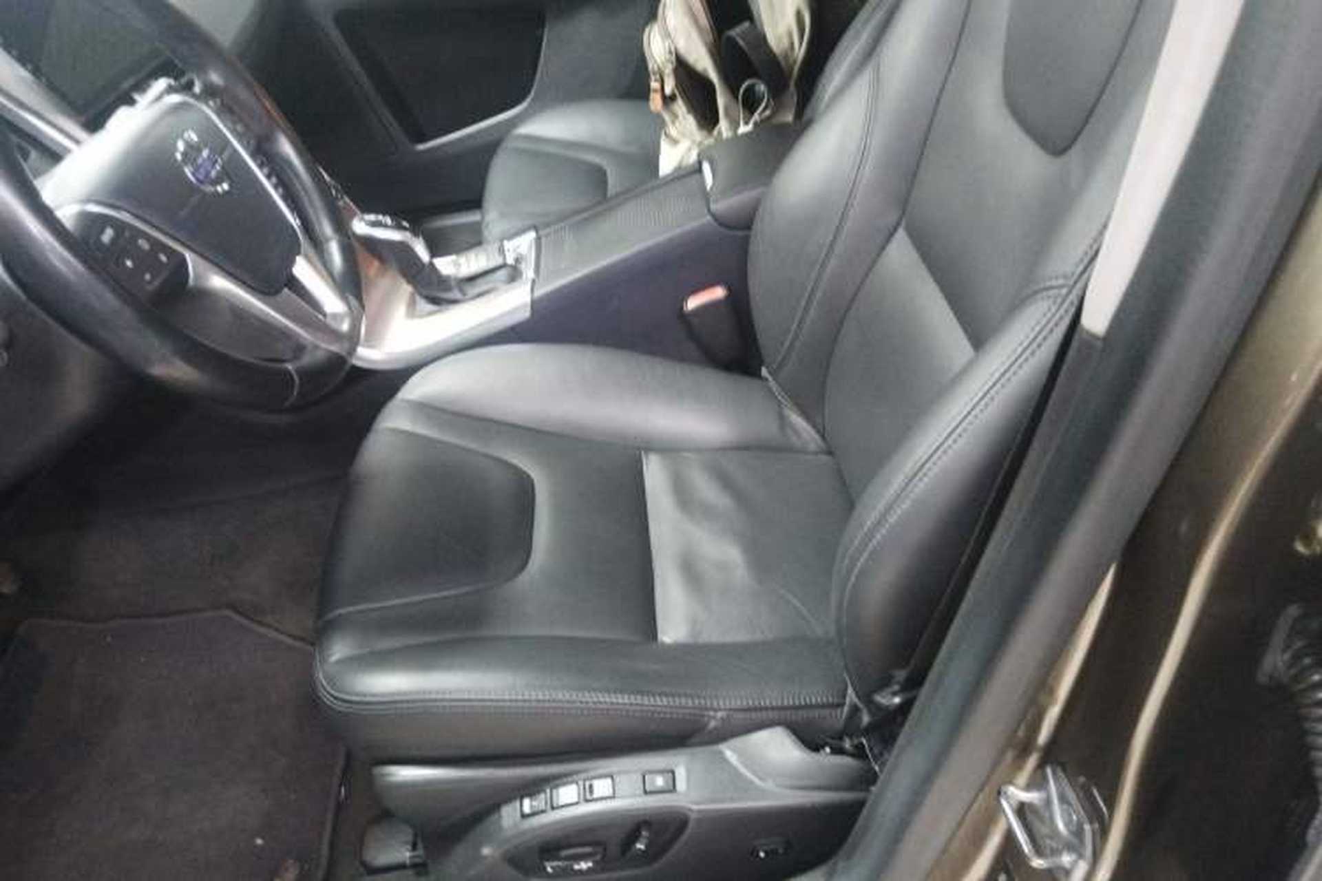 Used Volvo XC60 2015 T5 Smart Upgrade Model Left Front Seat