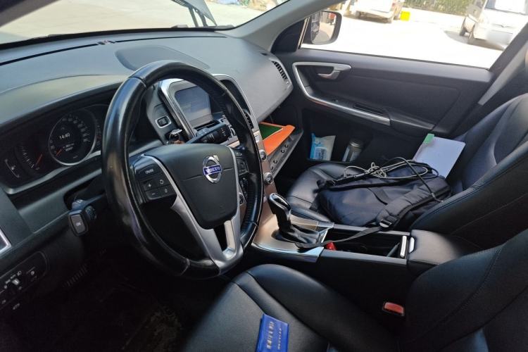 Used Volvo XC60 2015 T5 Smart Upgrade Model Left Front Seat