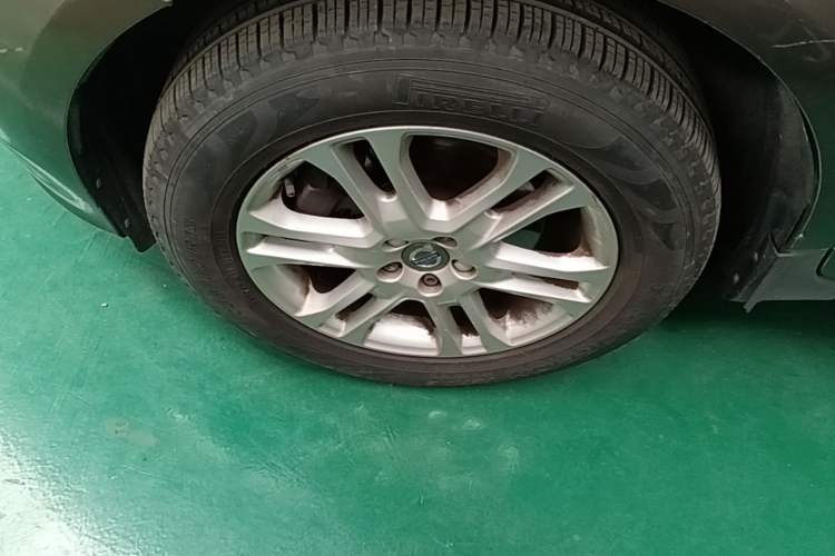 Used Volvo XC60 2015 T5 Smart Edition Left Front Wheel Hub
