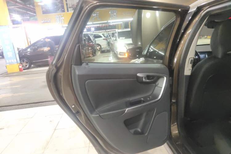 Used Volvo XC60 2015 T5 Zhiyi Edition Left Rear Door Interior