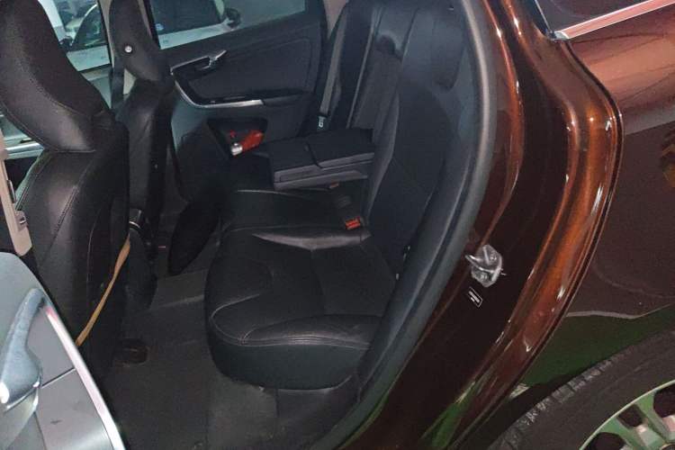 Used Volvo XC60 2015 T5 Smart Upgrade Model Left Rear Seat