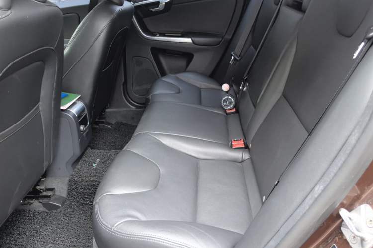 Used Volvo XC60 2015 T5 Smart Upgrade Model Left Rear Seat