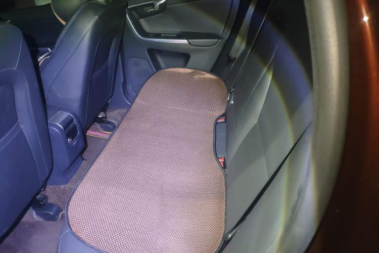 Used Volvo XC60 2015 T5 Smart Upgrade Model Left Rear Seat