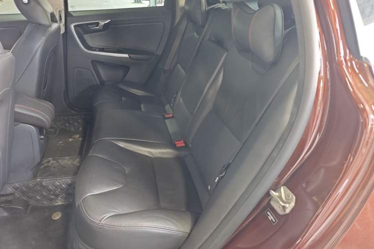 Used Volvo XC60 2015 T5 Smart Upgrade Model Left Rear Seat