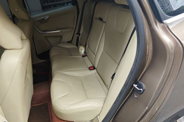 Used Volvo XC60 2015 T5 Smart Upgrade Model Left Rear Seat