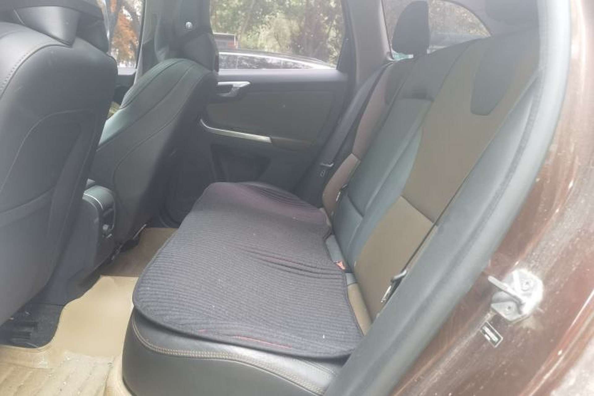 Used Volvo XC60 2015 T5 AWD Zhiyuan Edition Left Rear Seat