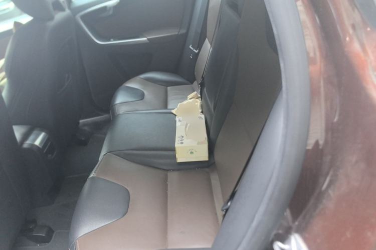 Used Volvo XC60 2015 T5 AWD Zhiyuan Edition Left Rear Seat