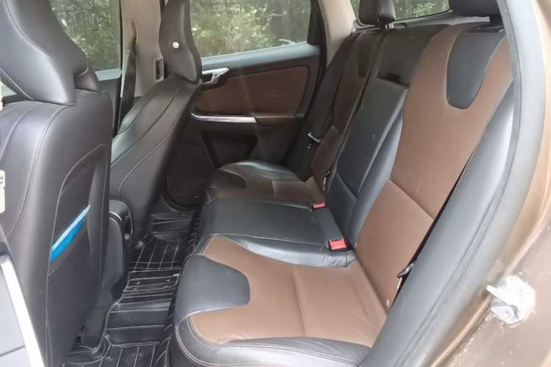 Used Volvo XC60 2015 T5 AWD Zhiyuan Edition Left Rear Seat