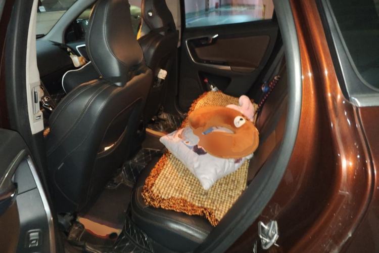 Used Volvo XC60 2015 T5 AWD Smart Drive Edition Left Rear Seat