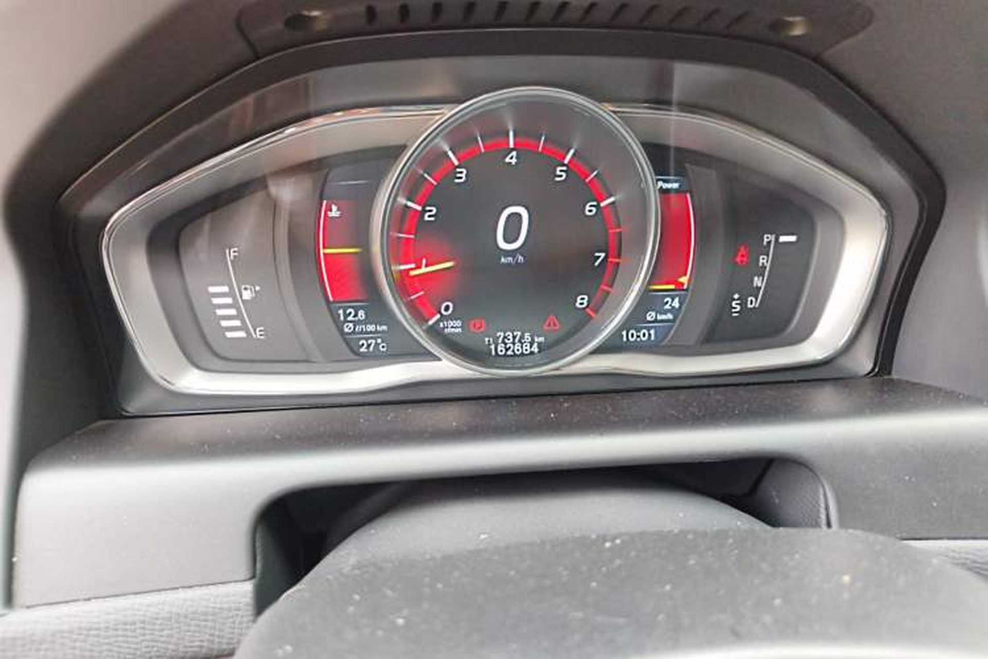 Used Volvo XC60 2015 T5 Zhiya Edition Odometer Close Up
