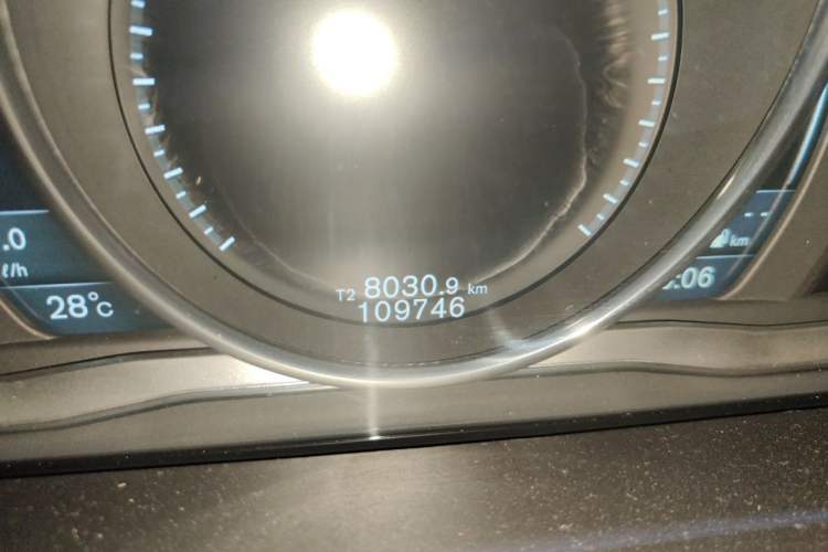 Used Volvo XC60 2015 T6 Zhiyi Edition Odometer Close Up