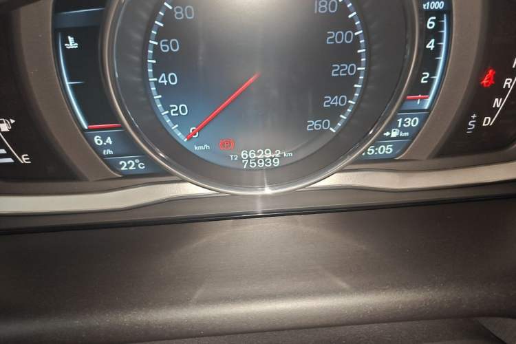 Used Volvo XC60 2015 T5 AWD Zhiyuan Edition Odometer Close Up