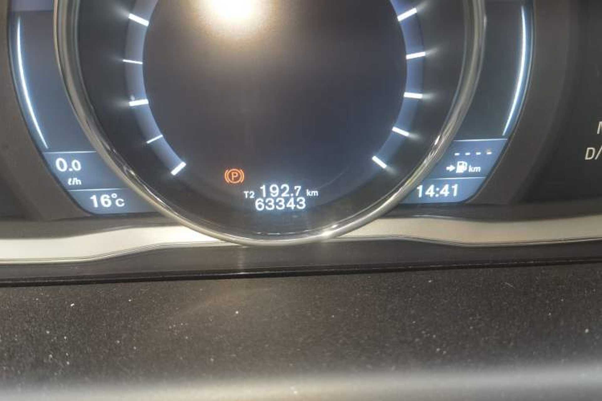 Used Volvo XC60 2015 T5 AWD Zhiyuan Edition Odometer Close Up