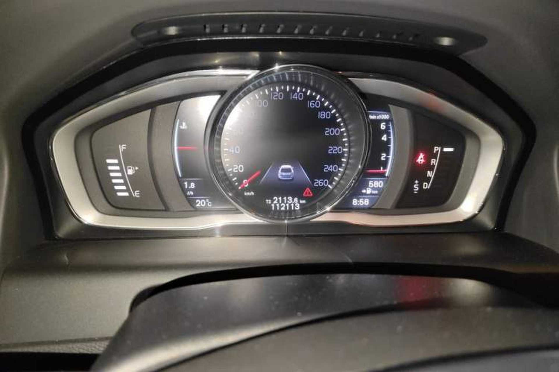 Used Volvo XC60 2015 T5 AWD Smart Drive Edition Odometer Close Up
