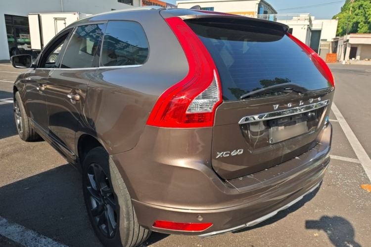 Used Volvo XC60 2015 T6 Zhiyi Edition Rear Left 45 Deg