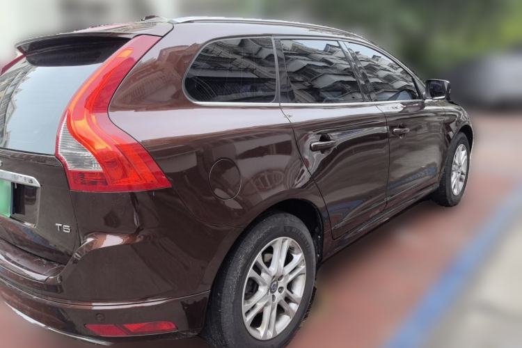 Used Volvo XC60 2015 T5 Smart Upgrade Model Rear Right 45 Deg