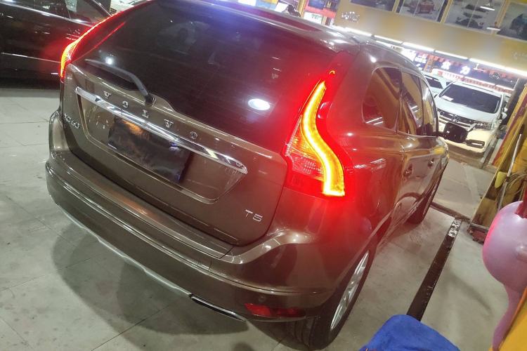 Used Volvo XC60 2015 T5 Zhiyi Edition Rear Right 45 Deg