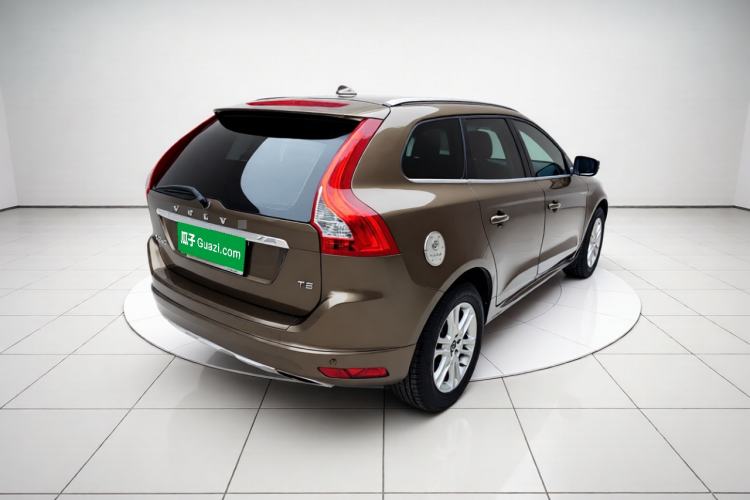 Used Volvo XC60 2015 T5 Smart Upgrade Model Rear Right 45 Deg