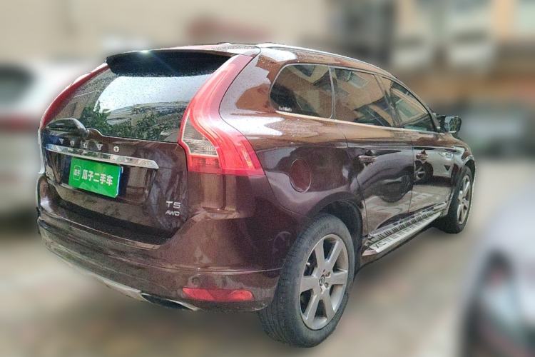 Used Volvo XC60 2015 T5 AWD Smart Drive Edition Rear Right 45 Deg