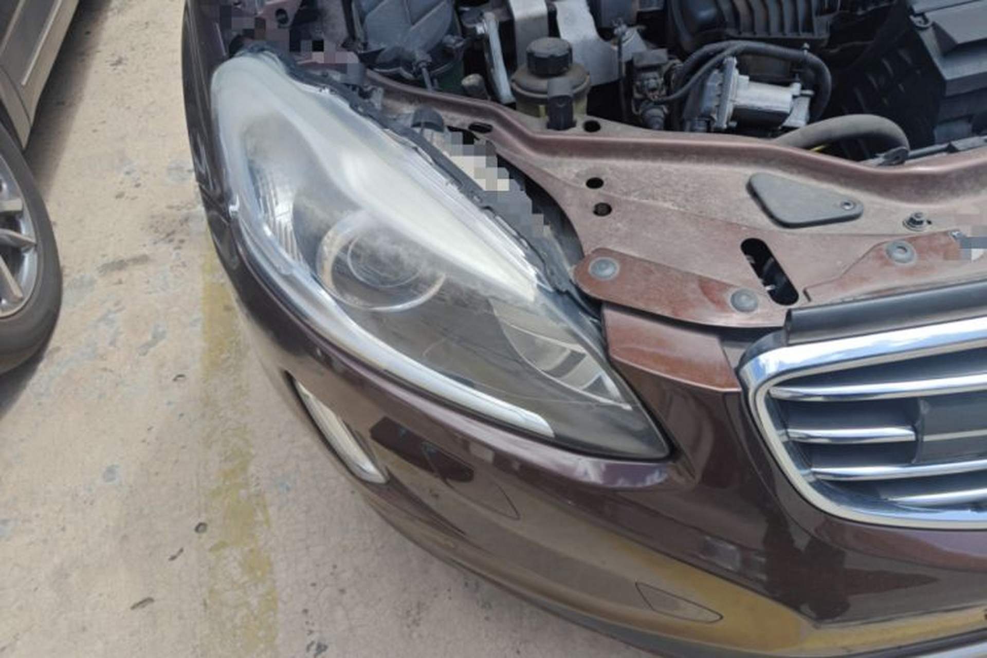 Used Volvo XC60 2015 T5 AWD Smart Drive Edition Right Front Headlight