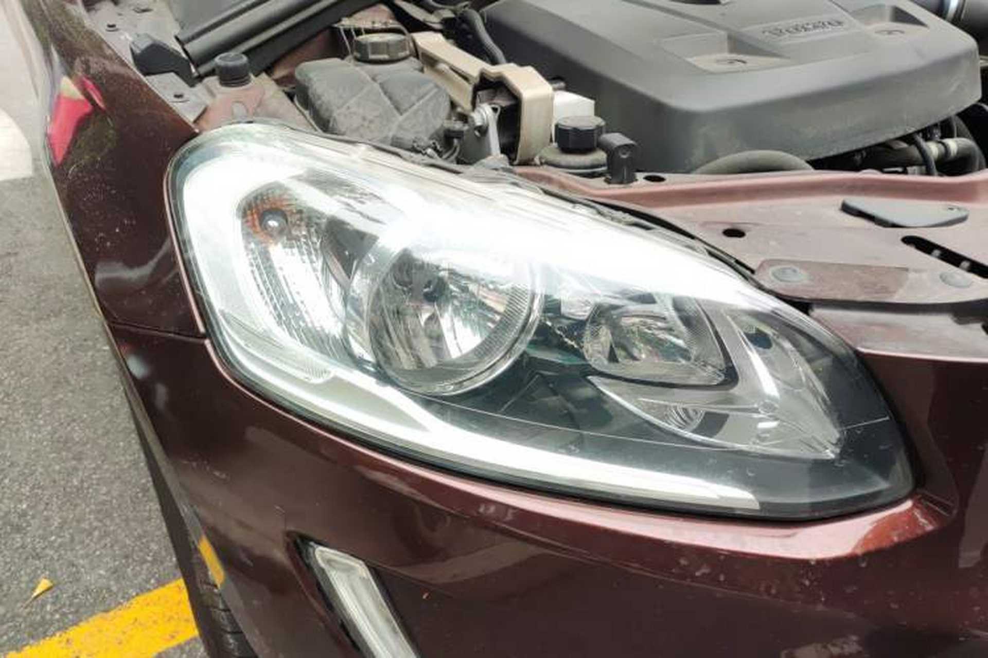 Used Volvo XC60 2015 T5 Smart Edition Right Front Headlight
