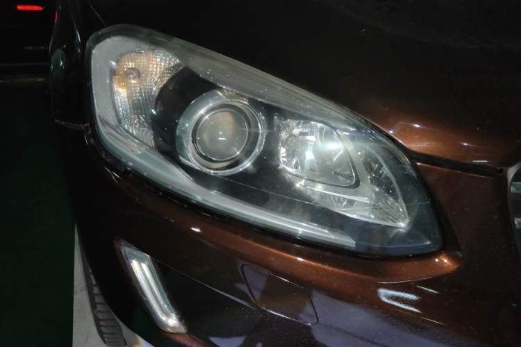 Used Volvo XC60 2015 T6 Zhiyi Edition Right Front Headlight